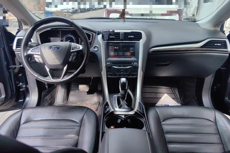 Used Ford Mondeo 2013 2.0L GTDi 200 Luxury Model Center Console