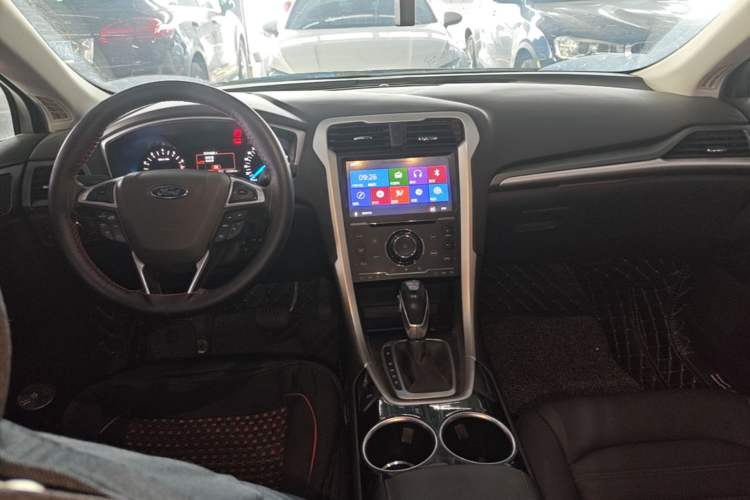 Used Ford Mondeo 2013 1.5L GTDi180 Fashion Edition Center Console