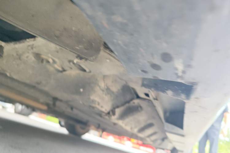 Used Ford Mondeo 2013 2.0L GTDi 200 Fashion Edition Chassis Front Left