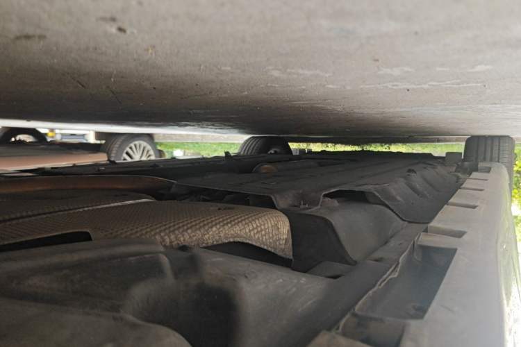 Used Ford Mondeo 2013 2.0L GTDi240 Ultimate Edition Chassis Front Left