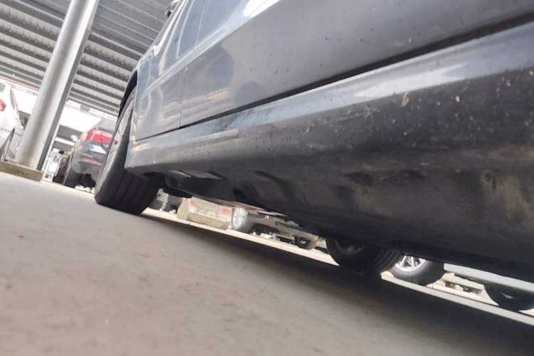 Used Ford Mondeo 2013 2.0L GTDi 200 Fashion Edition Chassis Front Right