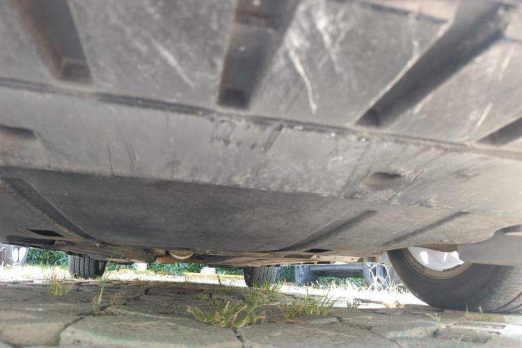 Used Ford Mondeo 2013 2.0L GTDi 200 Luxury Model Chassis Front
