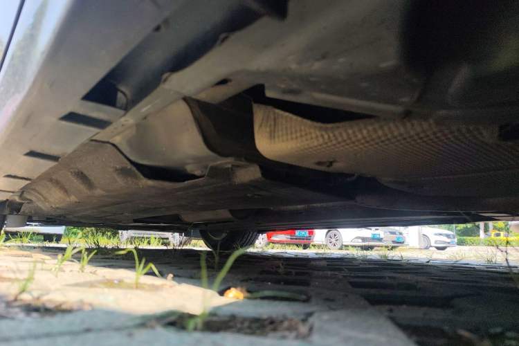 Used Ford Mondeo 2013 2.0L GTDi 200 Luxury Model Chassis Rear Left