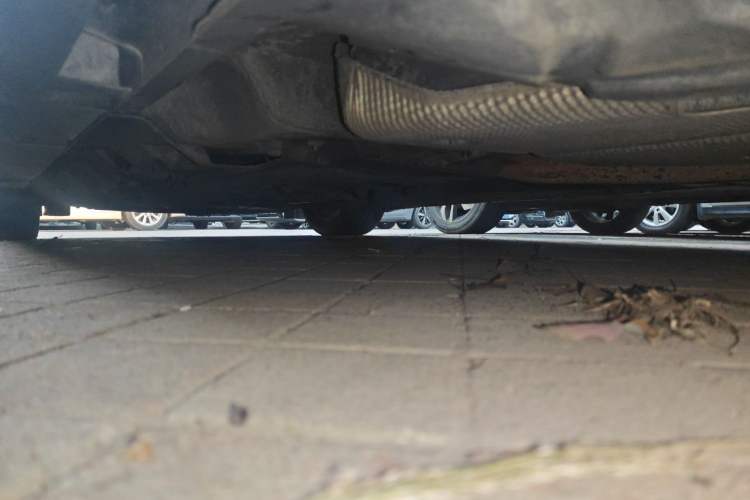 Used Ford Mondeo 2013 2.0L GTDi 200 Fashion Edition Chassis Rear Left