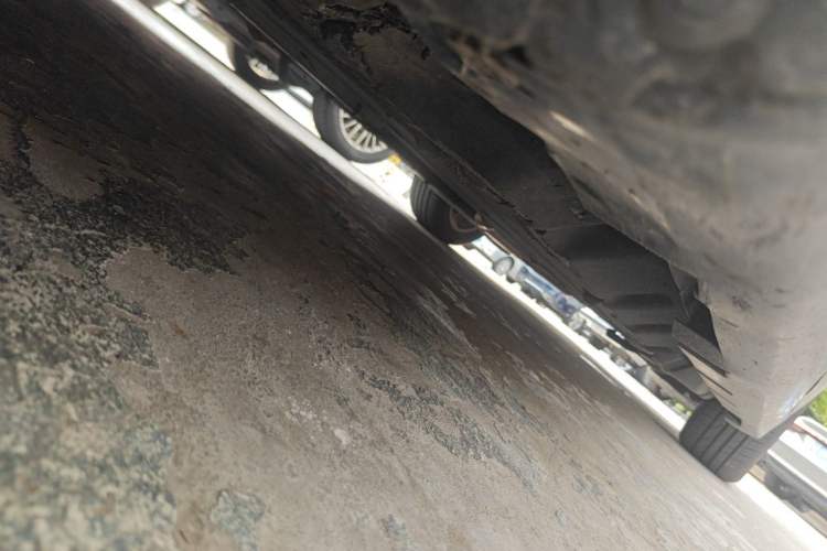 Used Ford Mondeo 2013 2.0L GTDi240 Ultimate Edition Chassis Rear Left