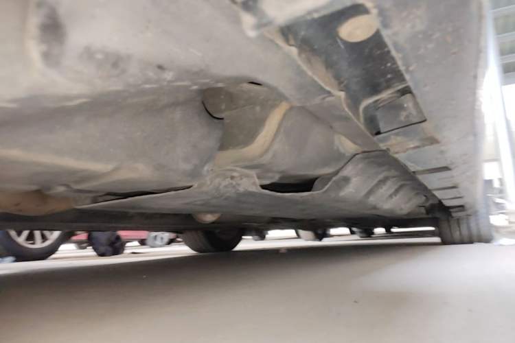 Used Ford Mondeo 2013 2.0L GTDi 200 Fashion Edition Chassis Rear Right