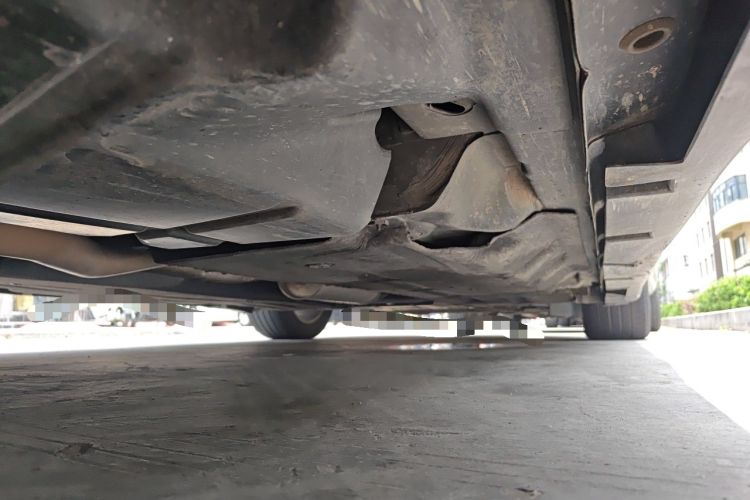 Used Ford Mondeo 2013 2.0L GTDi 200 Fashion Edition Chassis Rear Right