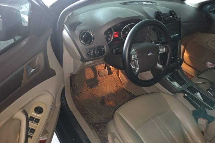 Used Ford Mondeo 2013 2.3L Fashion Edition Driver Seat