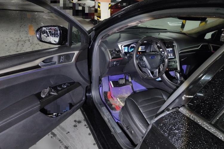 Used Ford Mondeo 2013 2.0L GTDi 200 Luxury Model Driver Seat