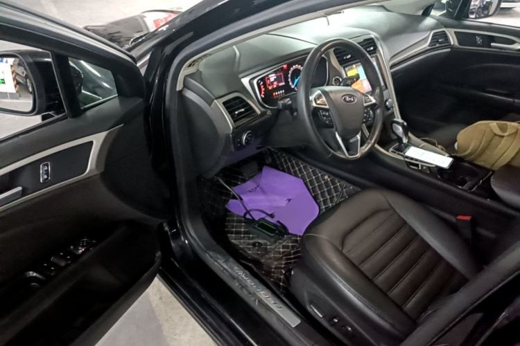 Used Ford Mondeo 2013 2.0L GTDi 200 Fashion Edition Driver Seat