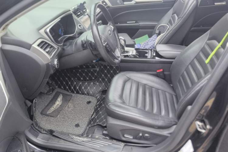 Used Ford Mondeo 2013 2.0L GTDi 200 Fashion Edition Driver Seat