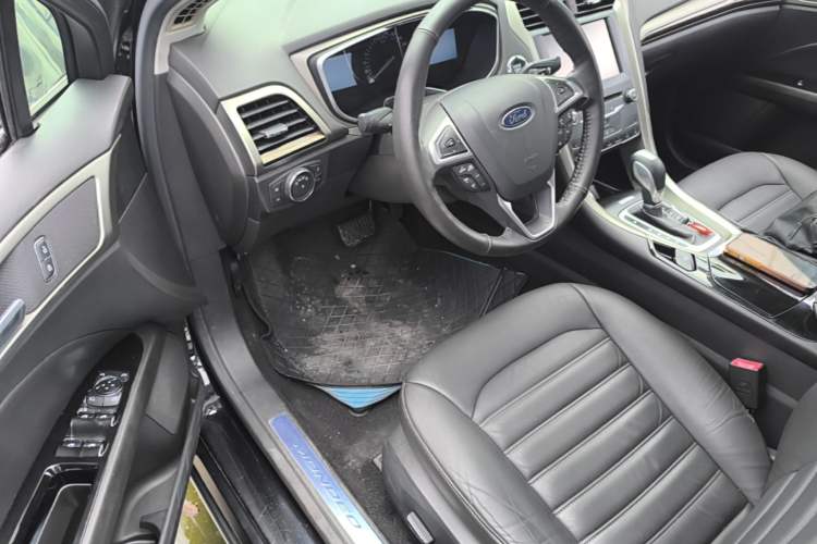 Used Ford Mondeo 2013 2.0L GTDi 200 Luxury Model Driver Seat
