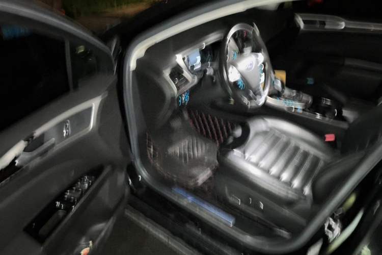 Used Ford Mondeo 2013 2.0L GTDi 200 Luxury Model Driver Seat