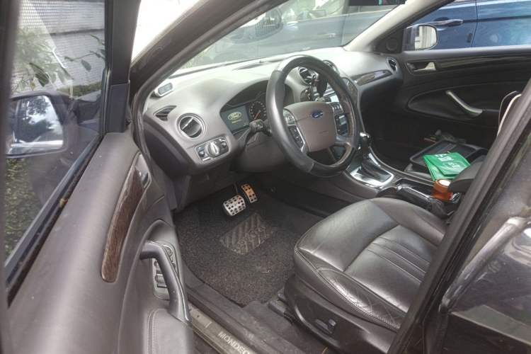 Used Ford Mondeo 2013 2.3L Luxury Model Driver Seat