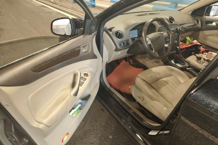 Used Ford Mondeo 2013 2.3L Luxury Model Driver Seat