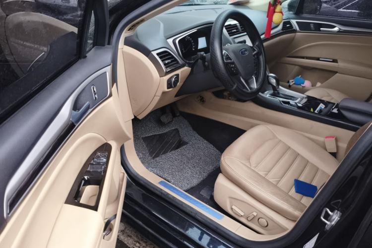 Used Ford Mondeo 2013 2.0L GTDi 200 Luxury Model Driver Seat