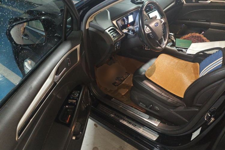 Used Ford Mondeo 2013 2.0L GTDi 200 Luxury Model Driver Seat
