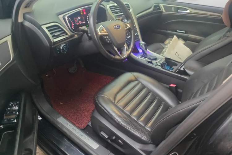 Used Ford Mondeo 2013 2.0L GTDi 200 Fashion Edition Driver Seat