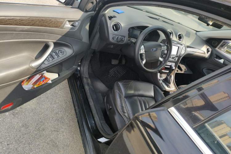 Used Ford Mondeo 2013 2.3L Luxury Model Driver Seat
