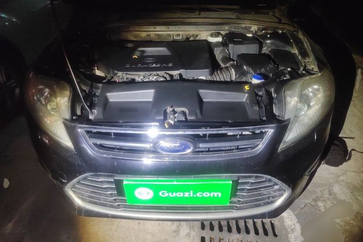 Used Ford Mondeo 2013 2.3L Luxury Model Engine Bay