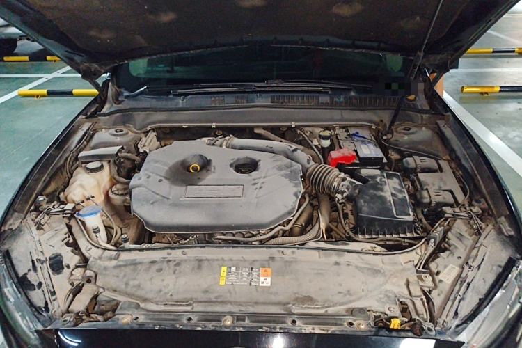Used Ford Mondeo 2013 2.0L GTDi 200 Luxury Model Engine Bay