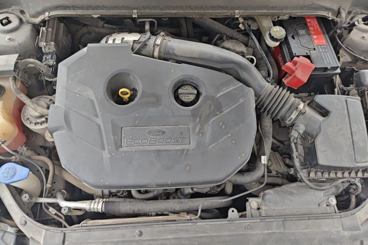Used Ford Mondeo 2013 2.0L GTDi 200 Fashion Edition Engine Bay