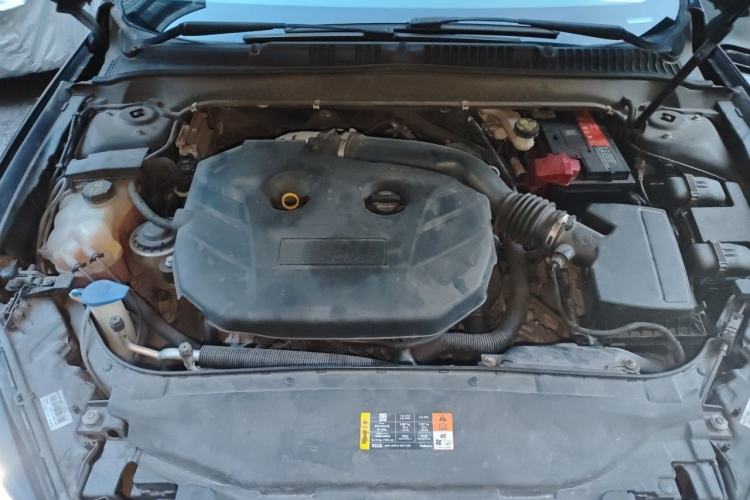 Used Ford Mondeo 2013 2.0L GTDi 200 Luxury Model Engine Bay