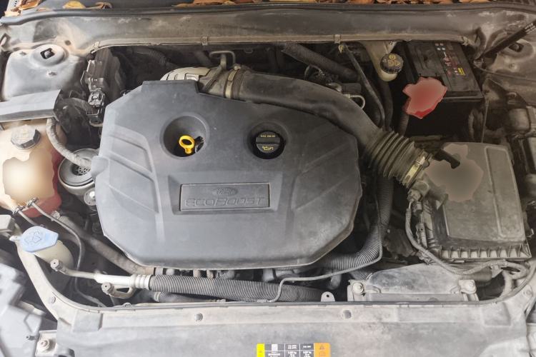 Used Ford Mondeo 2013 2.0L GTDi 200 Fashion Edition Engine Bay