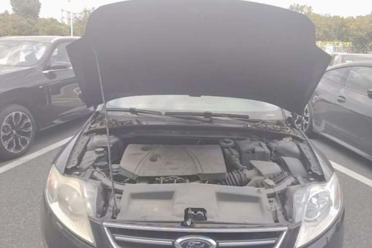 Used Ford Mondeo 2013 2.3L Luxury Model Engine Bay