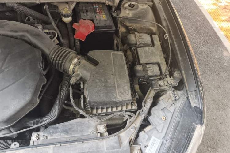 Used Ford Mondeo 2013 2.0L GTDi 200 Fashion Edition Engine Bay Left