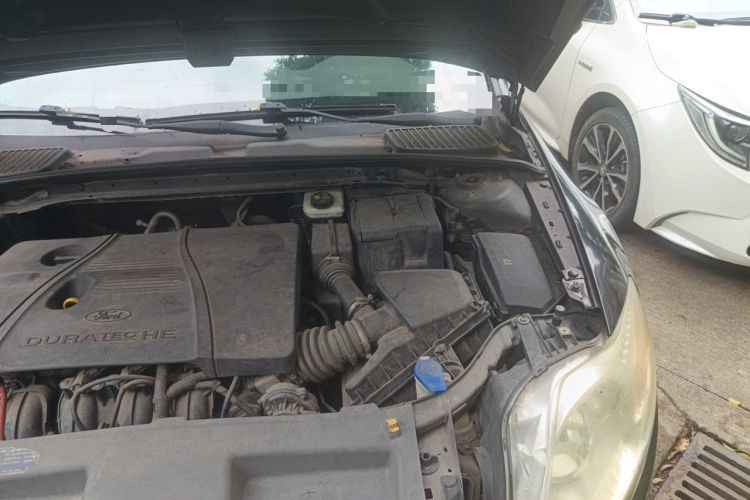 Used Ford Mondeo 2013 2.3L Luxury Model Engine Bay Left