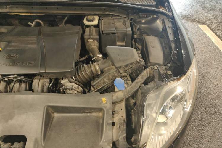 Used Ford Mondeo 2013 2.3L Luxury Model Engine Bay Left
