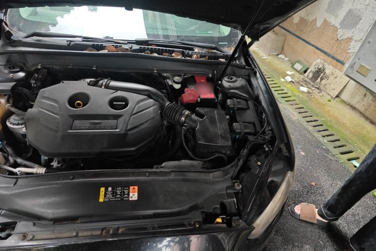 Used Ford Mondeo 2013 2.0L GTDi 200 Fashion Edition Engine Bay Left