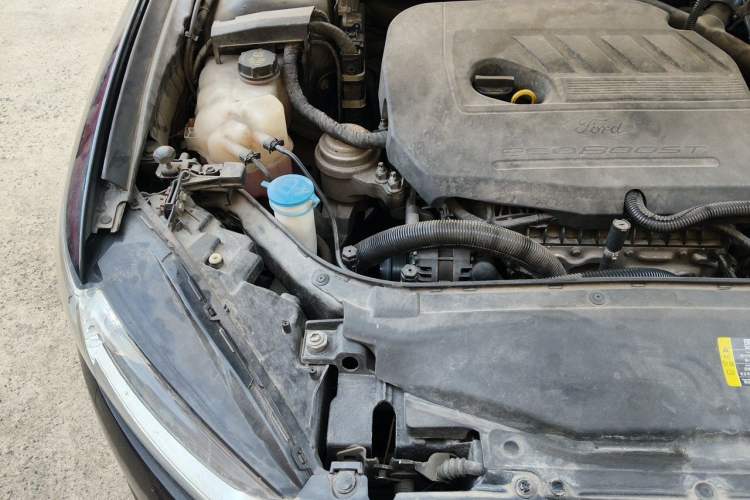 Used Ford Mondeo 2013 1.5L GTDi180 Fashion Edition Engine Bay Right