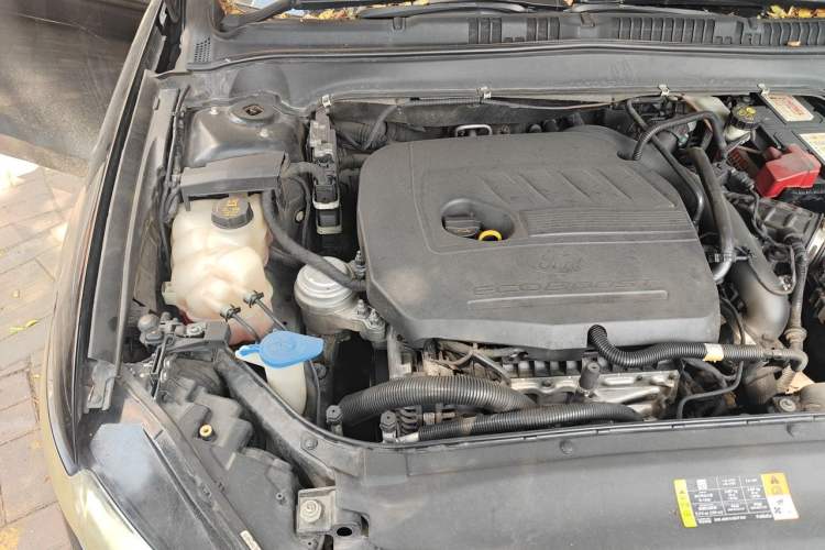 Used Ford Mondeo 2013 1.5L GTDi180 Fashion Edition Engine Bay Right