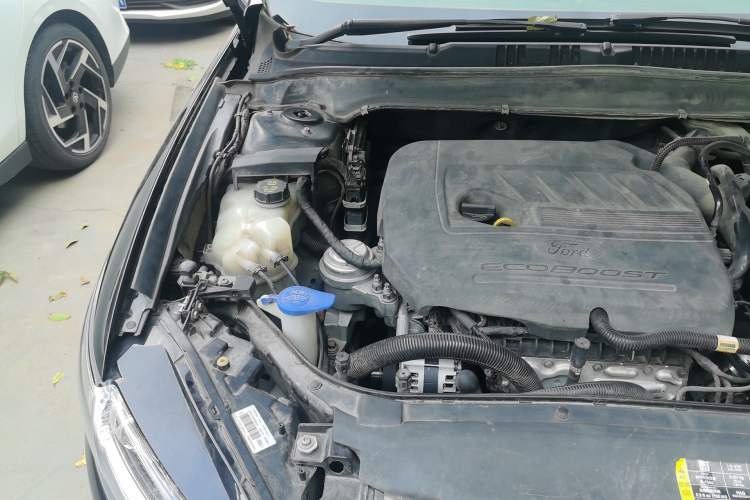 Used Ford Mondeo 2013 1.5L GTDi180 Fashion Edition Engine Bay Right