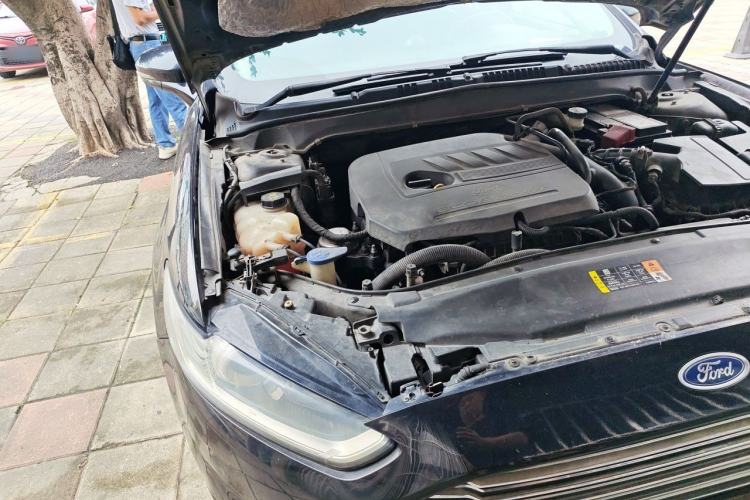 Used Ford Mondeo 2013 1.5L GTDi180 Fashion Edition Engine Bay Right