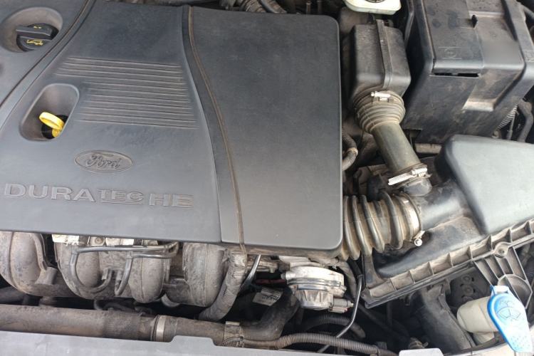 Used Ford Mondeo 2013 2.3L Luxury Model Engine Bay