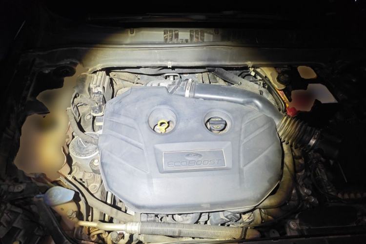 Used Ford Mondeo 2013 2.0L GTDi 200 Fashion Edition Engine Bay
