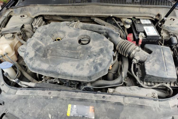 Used Ford Mondeo 2013 2.0L GTDi240 Flagship Edition Engine Bay