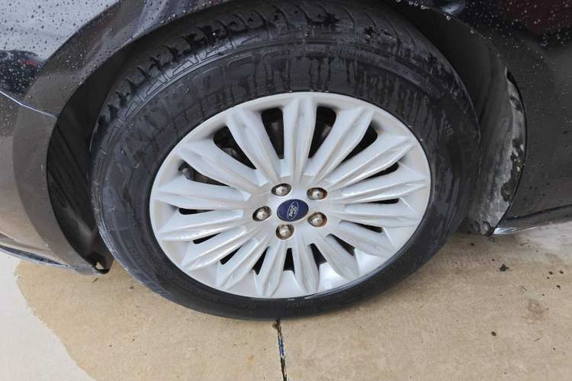 Used Ford Mondeo 2013 2.0L GTDi 200 Fashion Edition Exterior 1