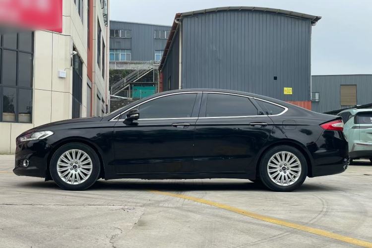 Used Ford Mondeo 2013 2.0L GTDi 200 Luxury Model Exterior 2