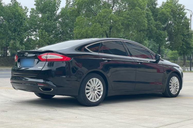 Used Ford Mondeo 2013 2.0L GTDi 200 Luxury Model Exterior 3