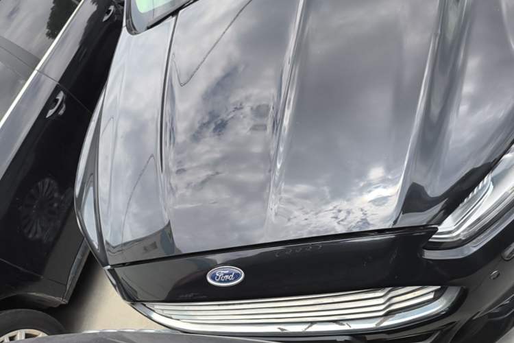 Used Ford Mondeo 2013 2.0L GTDi 200 Luxury Model Front