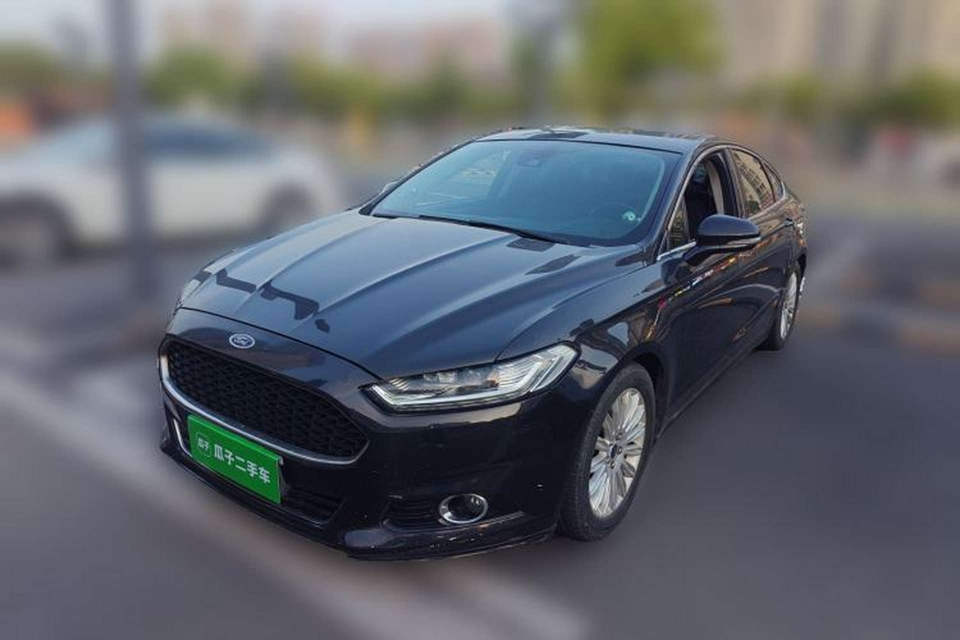 Used Ford Mondeo 2013 2.0L GTDi 200 Luxury Model Front Left 45 Deg