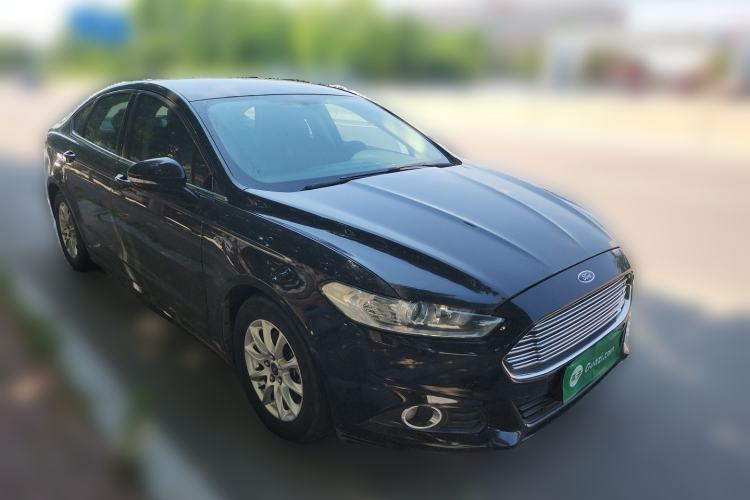 Used Ford Mondeo 2013 1.5L GTDi180 Comfort Model Front Right 45 Deg