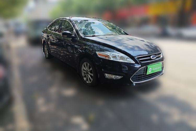 Used Ford Mondeo 2013 2.3L Fashion Edition Front Right 45 Deg