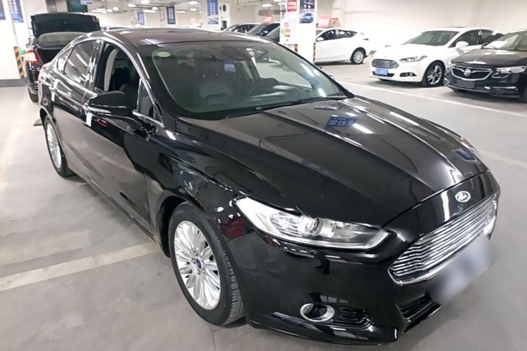 Used Ford Mondeo 2013 2.0L GTDi 200 Fashion Edition Front Right 45 Deg