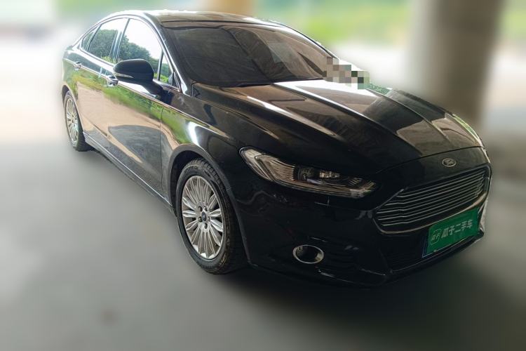 Used Ford Mondeo 2013 2.0L GTDi 200 Fashion Edition Front Right 45 Deg