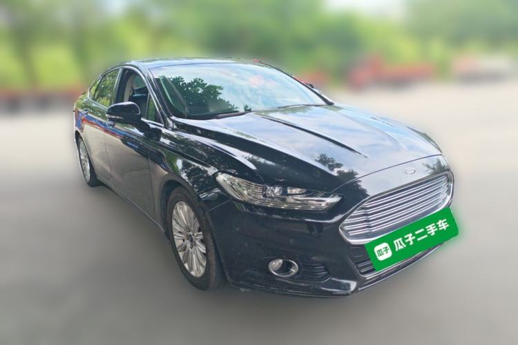 Used Ford Mondeo 2013 2.0L GTDi 200 Fashion Edition Front Right 45 Deg